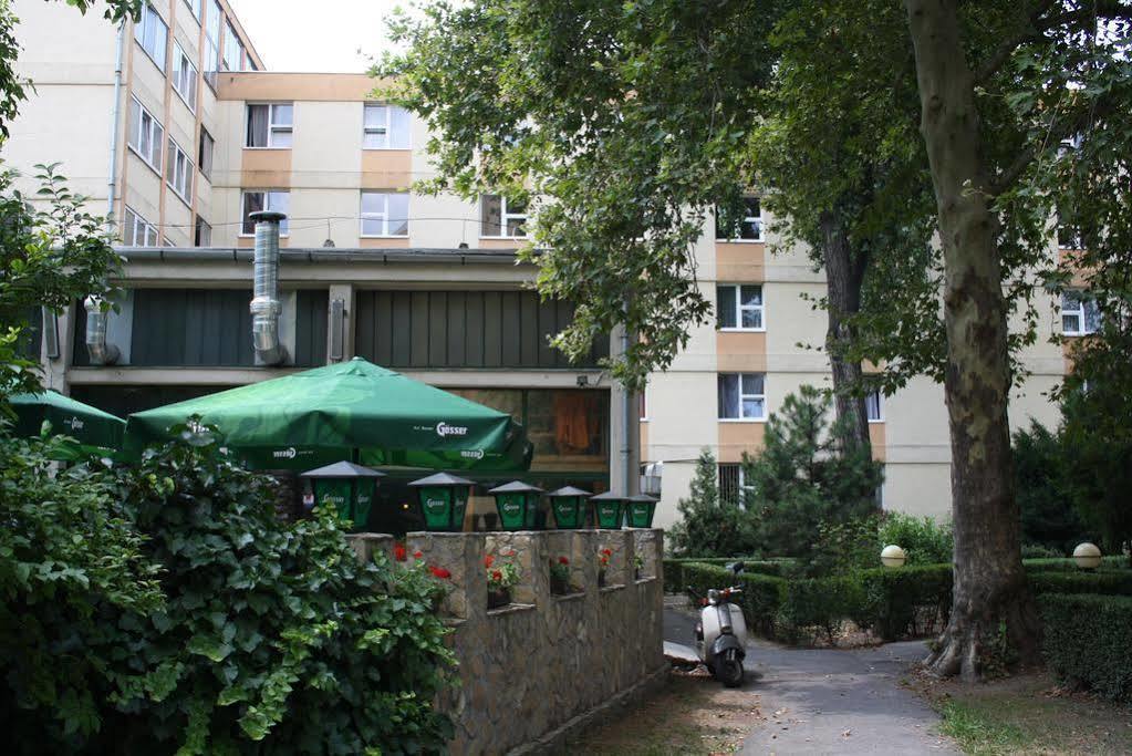 Hostel Flandria Budapesta Exterior foto